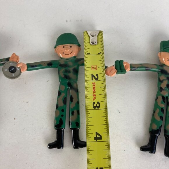 Vintage Flexible Army Men Toy Soldiers Bendable Set of 4 - Picture 2 of 4